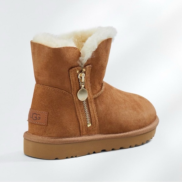 NWT UGG Bailey Zip Mini Size 10 Chestnut - Picture 2 of 6